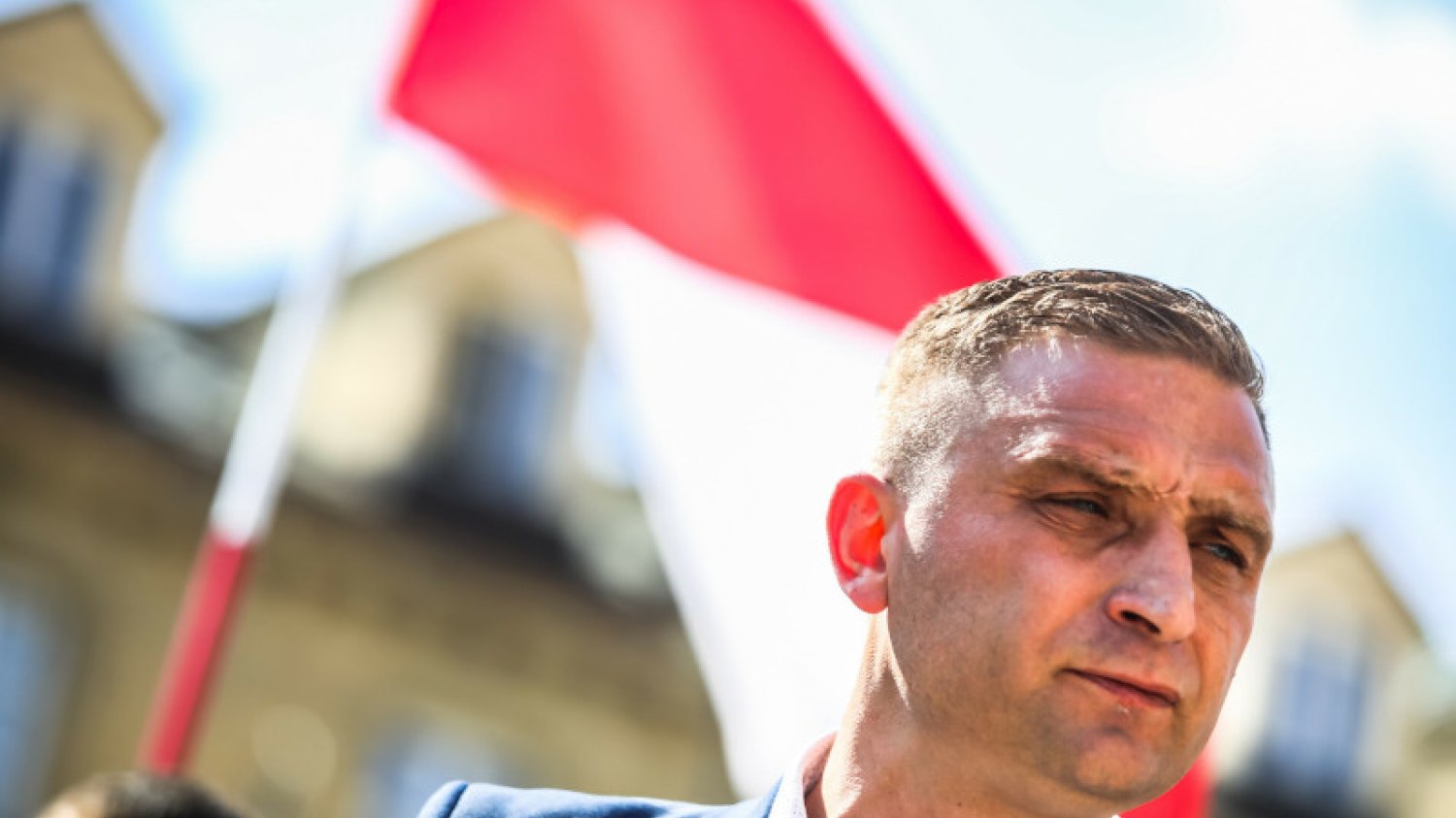 Robert Bąkiewicz może liczyć na przychylność instytucji zarządzanych przez PiS