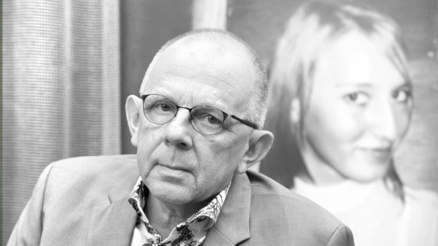 Janusz Szostak nie żyje. Dziennikarz informował o zakażeniu koronawirusem.