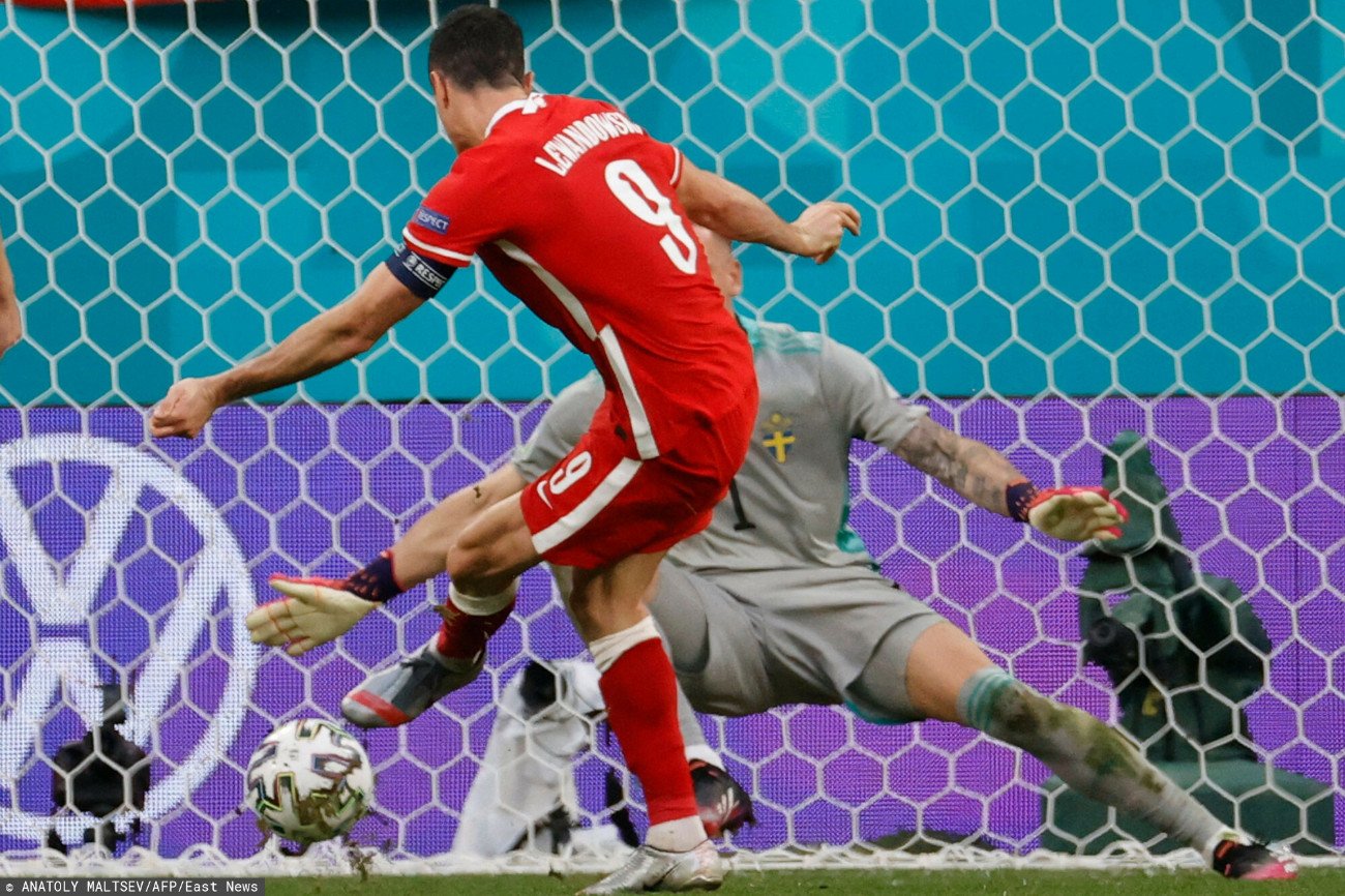 Robert Lewandowski wyrównał wynik w meczu Polska- Szwecja na 2:2.