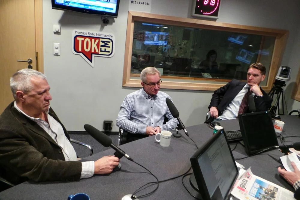 Tomasz Lis, Jacek Żakowski, Wiesław Władyka, Tomasz Wołek w studiu radia TOK FM