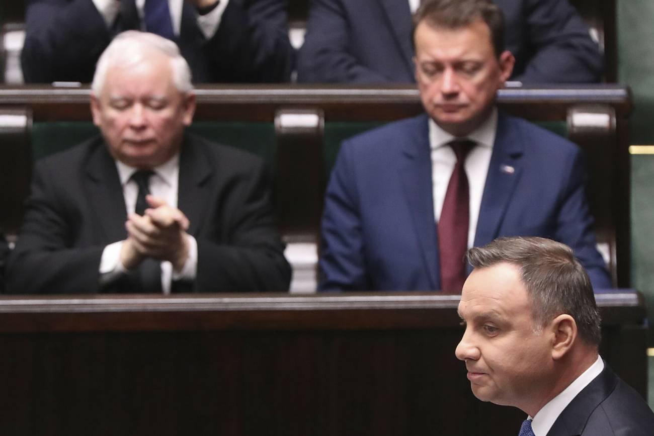 PiS rozważa przedterminowe wybory. Duda stawia się partii