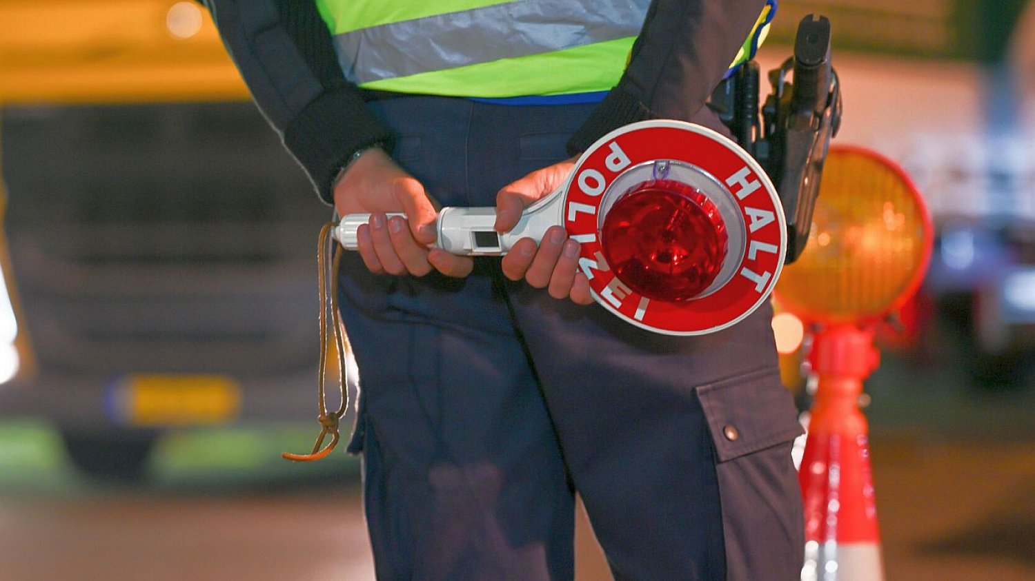 Niemieccy policjanci obserwowali auto na polskich tablicach, które w 5 miesięcy zostało 104 razy sfotografowane przez fotoradar Niemieccy policjanci obserwowali auto na polskich tablicach, które w 5 miesięcy zostało 104 razy sfotografowane przez fotoradar