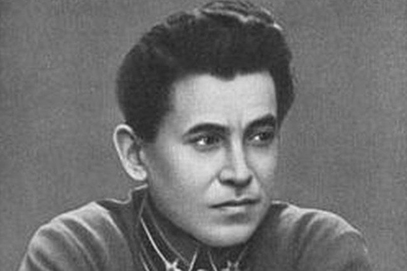 Nikołaj Jeżow - wyrachowany kat o twarzy dziecka. To jego rozkaz zlecał masowe mordy na Polakach w ZSRS.