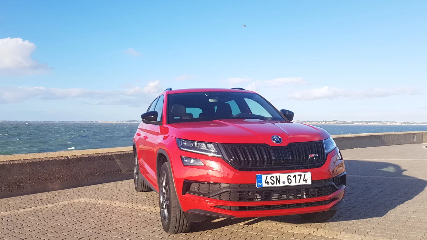 Na pierwszy rzut oka to zwykła Skoda Kodiaq. Diabeł tkwi w szczegółach.