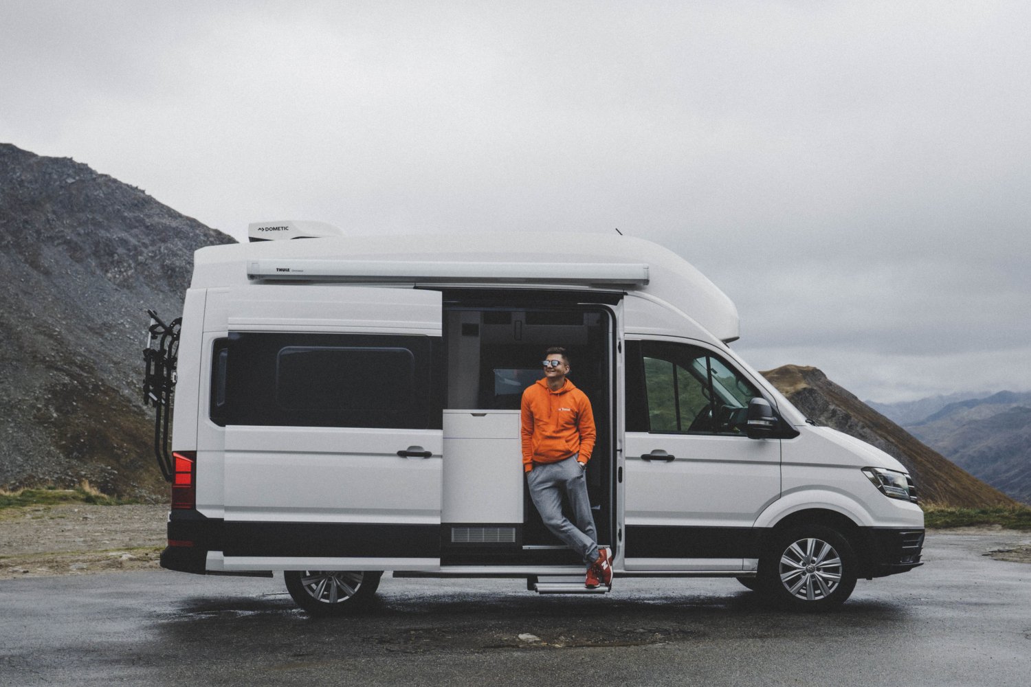 Volkswagen Grand California to świetny kamper i świetna przygoda.