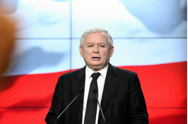 Jarosław Kaczyński weźmie się za muzea i szkołę - zapowiada zmiany.