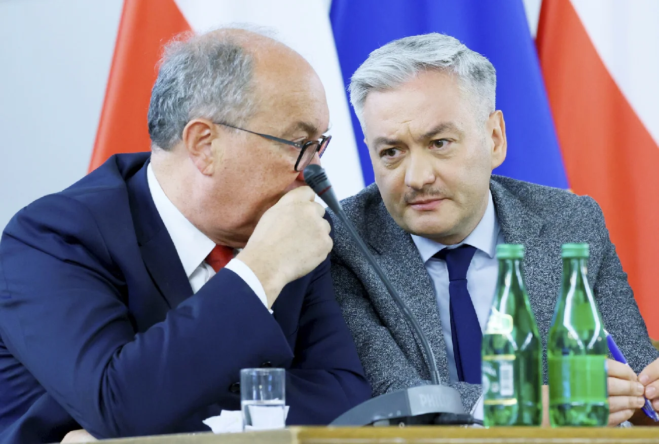 Robert Biedroń obsztorcowany przed konferencją. Wszystko się nagrało