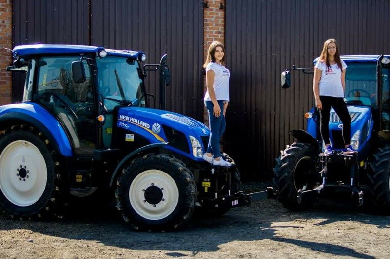 Magda i Paulina prowadzą rolniczy kanał na YouTube