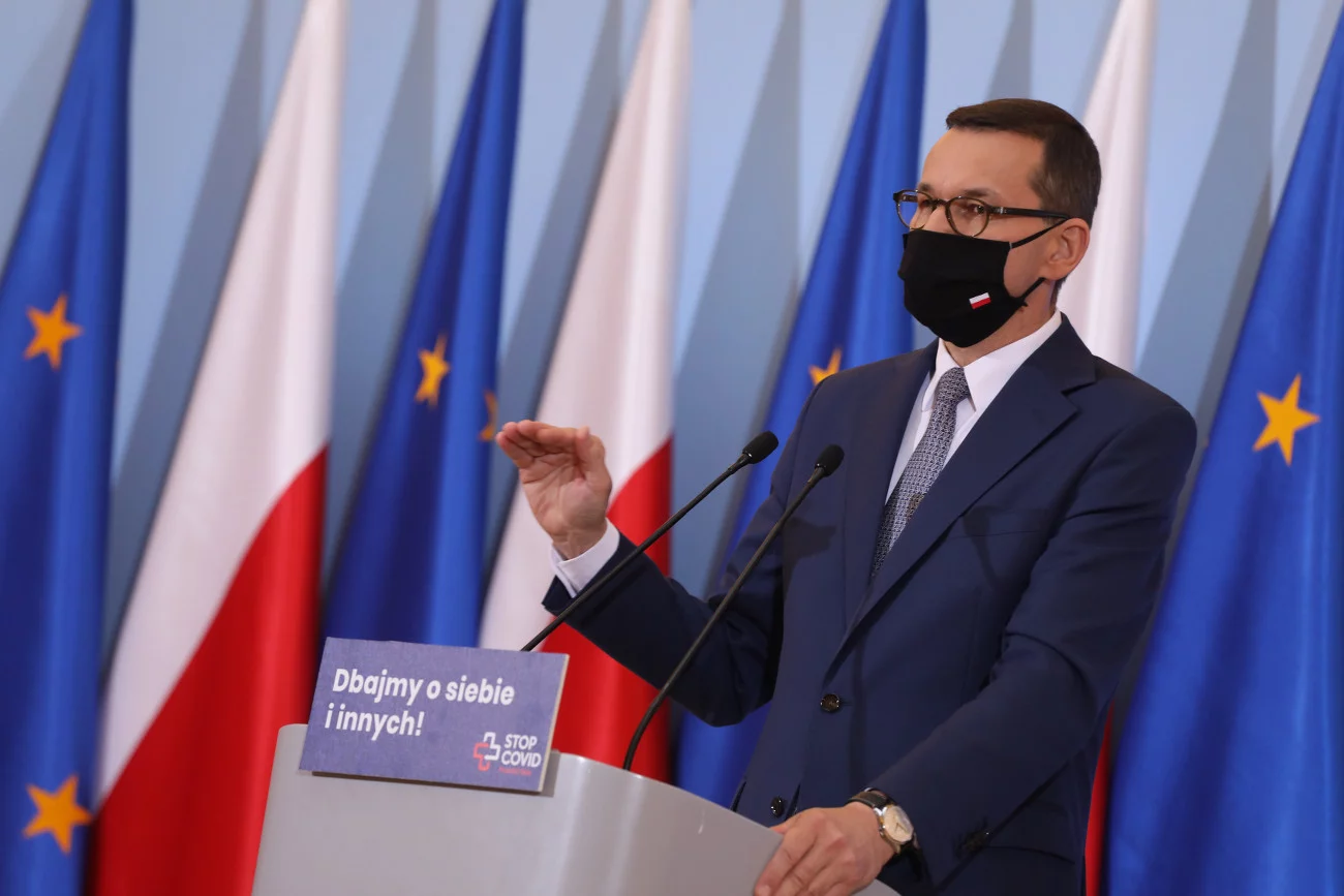 Lekarz Bartosz Fiałek uważa, że działania rządu związane z zagrożeniem, jakim jest wariant Delta, są opieszałe.