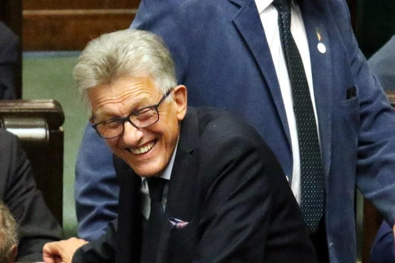Stanisław Piotrowicz za karierę prokuratora w PRL został odznaczony Brązowym Krzyżem Zasługi.