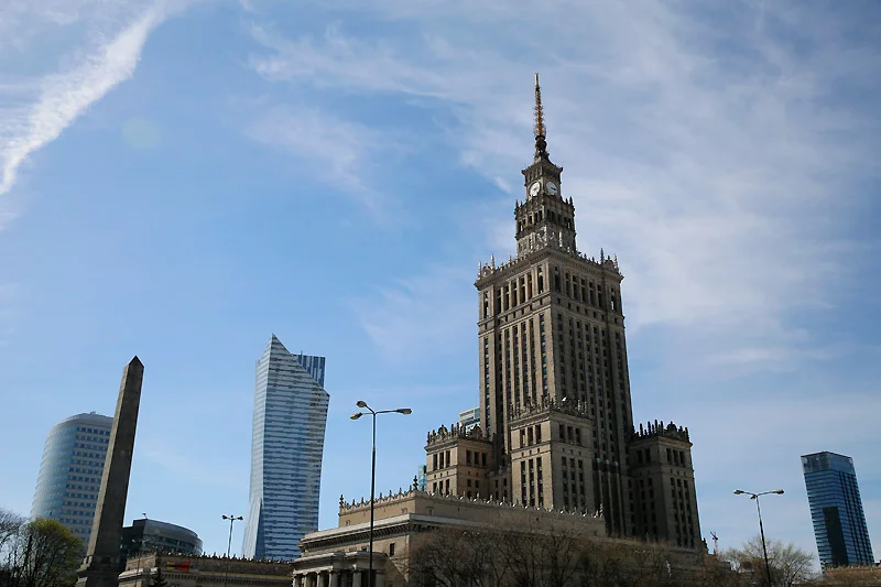 Boisz się, że deszcz zepsuje Ci urlop w górach lub nad morzem? Wybierz się do stolicy!