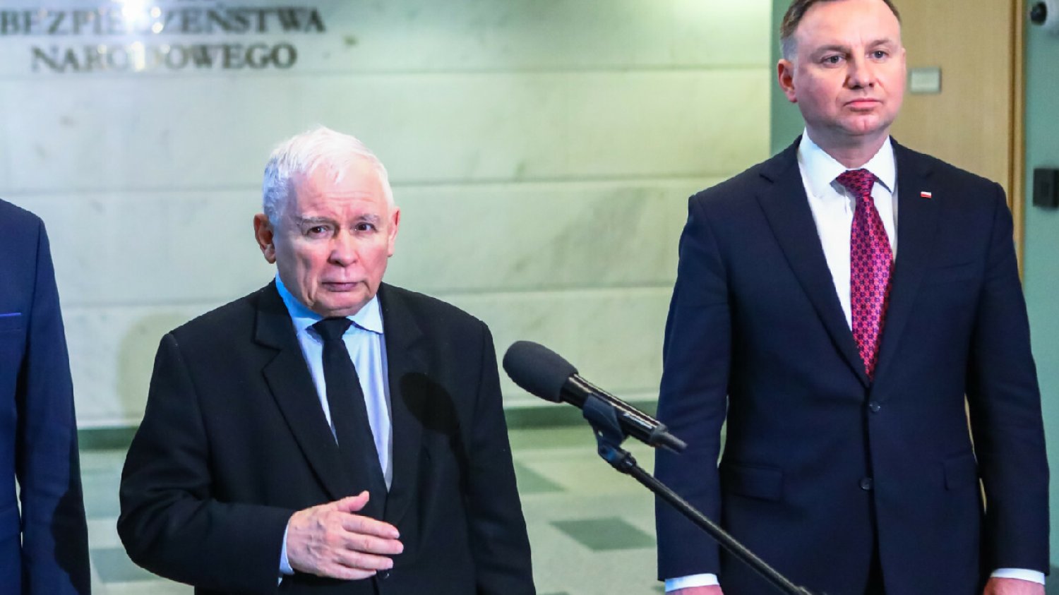 Andrzej Duda musiał wybrać Morawieckiego? "Potrzebujemy kamienia węgielnego".