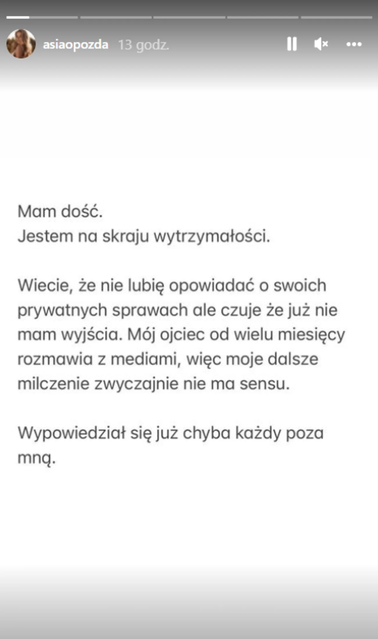 Ciężarna Opozda wylądowała w szpitalu. To pokłosie awantury z jej ojcem w roli głównej