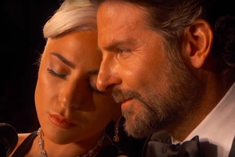 Występ Lady Gagi i Bradley'a Coopera wzbudził wiele emocji