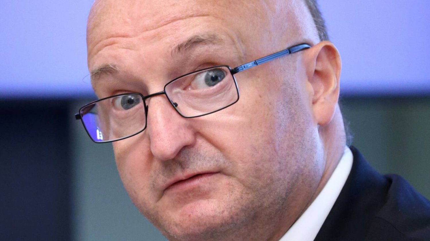 Współpracownik Piotra Wawrzyka usłyszał w kwietniu zarzuty płatnej protekcji