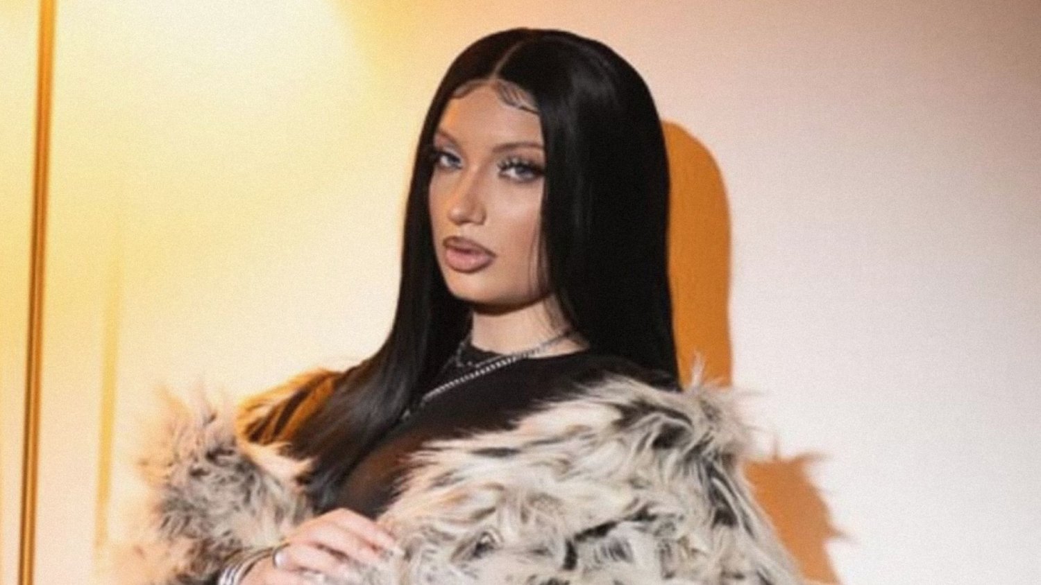 Ojciec Viki Gabor od miesięcy przebywa w areszcie. Miał oszukiwać "na policjanta"