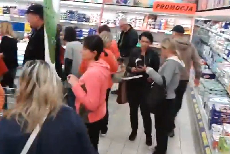 Polak na promocji, czyli Crocs-y z Lidla nowym symbolem zielonej wyspy