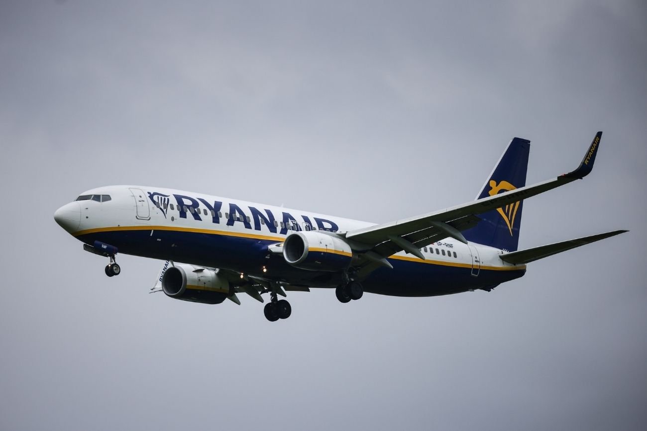 Potężne turbulencje na pokładzie samolotu. Dwie osoby zostały ranne