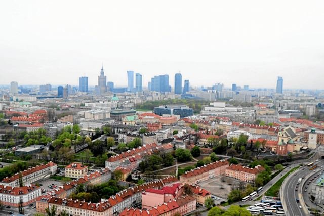 Warszawskie powietrze jest zanieczyszczone, zawiera m.in. zbyt wysokie stężenie rakotwórczych benzopirenów