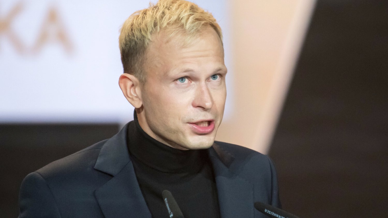 Piotr Trojan wyjawił, co skłoniło go do coming outu. "Dostaję już pogróżki"