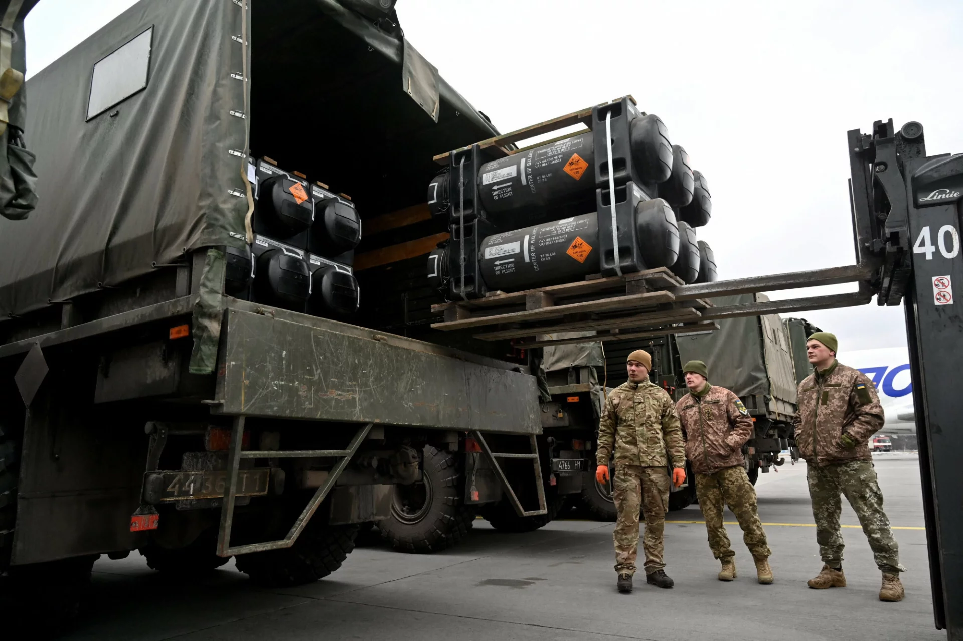 Amerykanie dostarczali Ukrainie pociski przeciwpancerne FGM-148 Javelin. Teraz inne państwa, w obliczu wojny na wschodzie, chcą zwiększyć wydatki na obronność i zakupić od USA więcej broni.