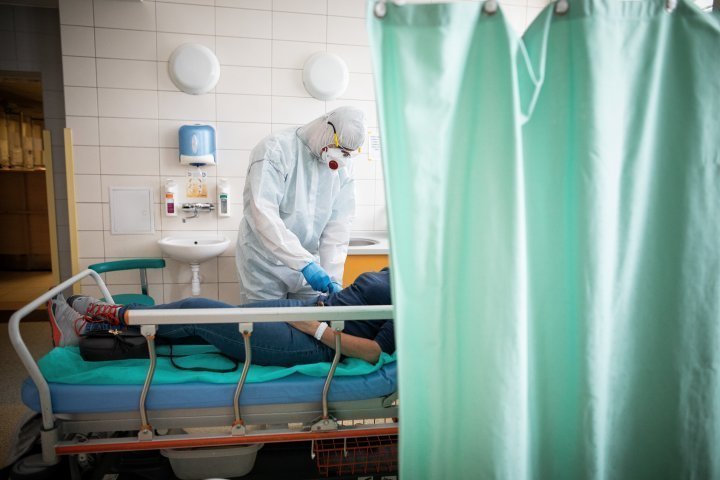 Koronawirus na Podkarpaciu. Szpitale szykują się na trzecią falę.