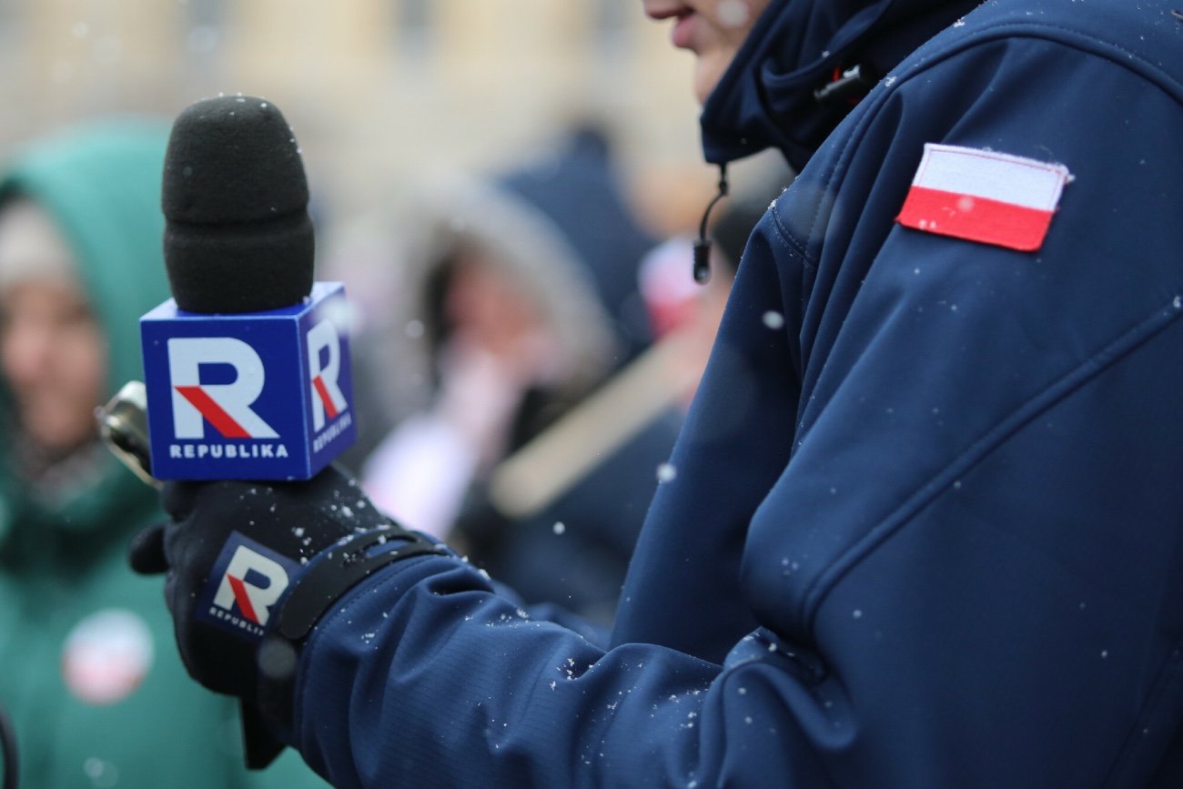 Miliony dla TV Republika za wsparcie PiS. TVN24 ujawnia szczegóły.