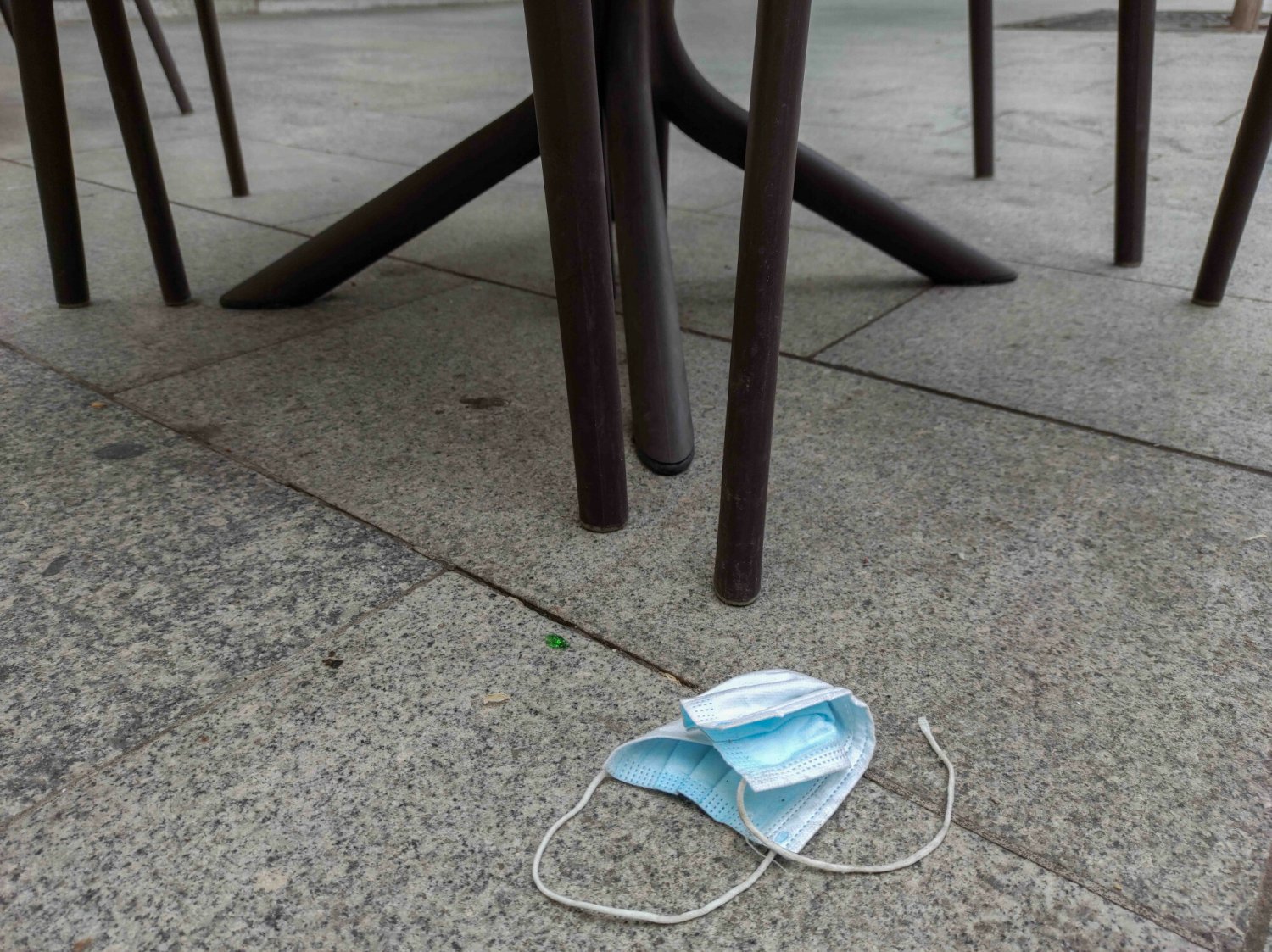 W Wietnamie skazano mężczyznę na 5 lat więzienia za złamanie zasad kwarantanny.