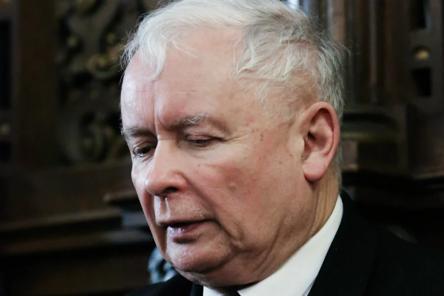 Anna Bielecka odwiedziła prezesa Kaczyńskiego w szpitalu na Szaserów.