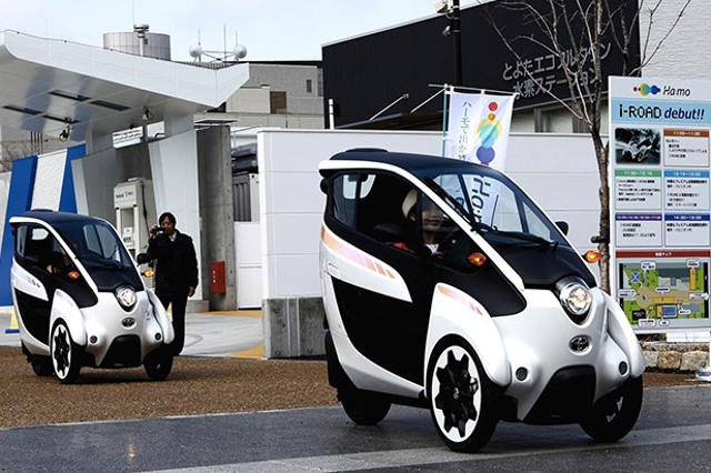 Wynajem samochodów na godziny: przyszłość komunikacji miejskiej? Źródło: [url=http://www.toyota-global.com]http://www.toyota-global.com/[/url]