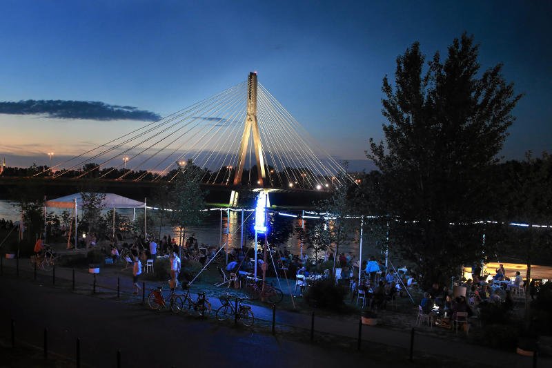 Po kilku sezonach chwały prawej strony Wisły w tym sezonie króluje strona lewa.