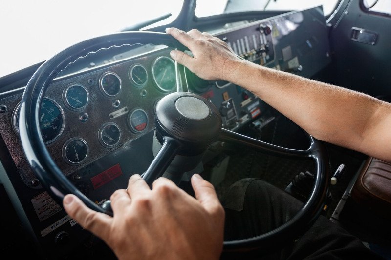 Łukasz z Rożnowa, jak tysiące polskich kierowców, za kółkiem  zarabiał na życie. Niemcy uchodziły za bezpieczny kierunek wyjazdów. Dla 37-latka firmy spod Gryfina nie był.