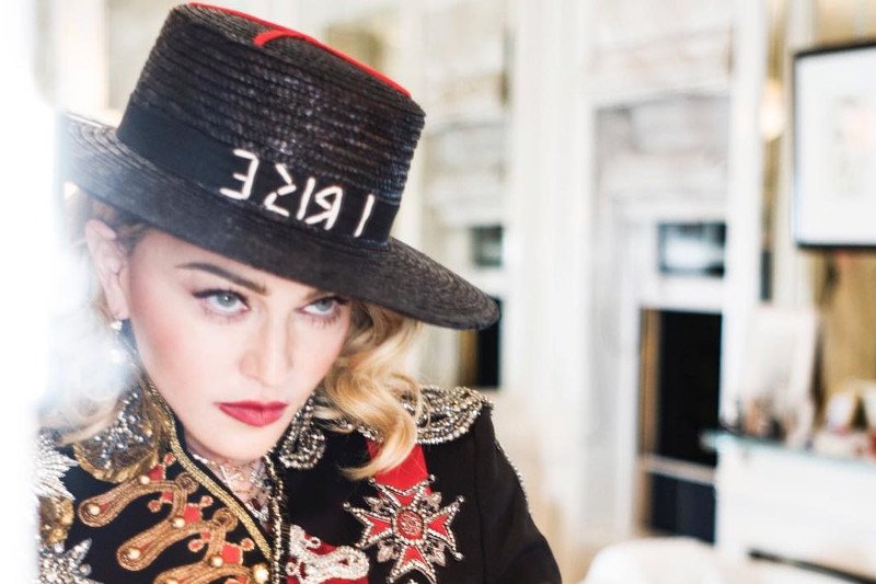 Madonna opublikowała nową piosenkę "Crave".