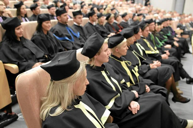 Przyszli doktorzy przed nominacją na Uniwersytecie Warmińsko - Mazurskim w Olsztynie