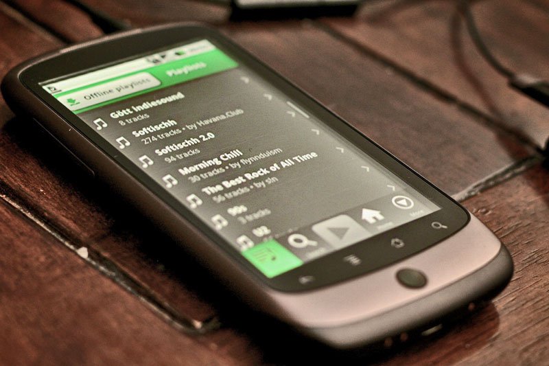 Spotify wprowadza ograniczenia czasowe odtwarzania muzyki dla kont Spotify Free.