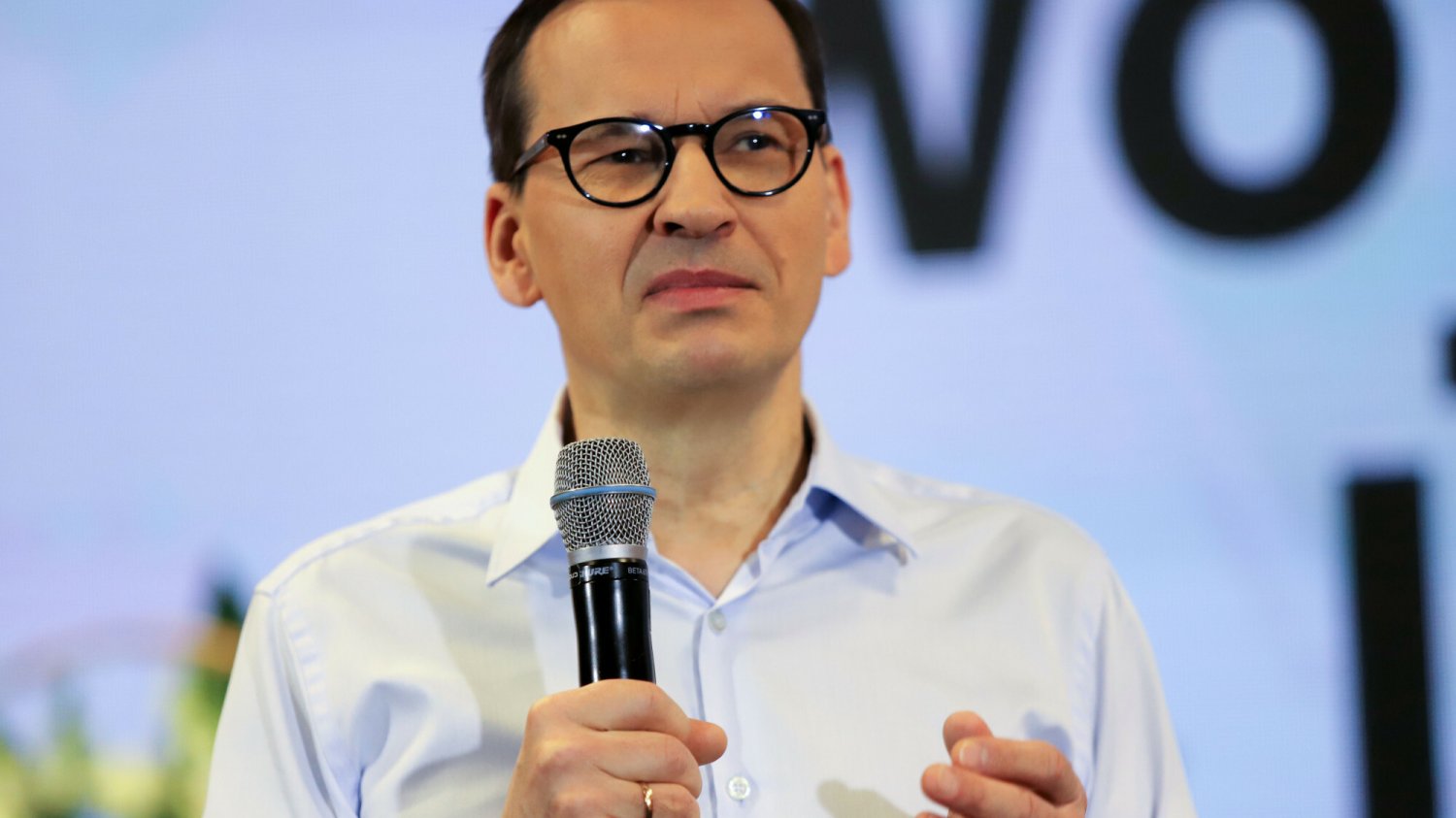 Morawiecki zarzuca Tuskowi "fikcyjne fakty".