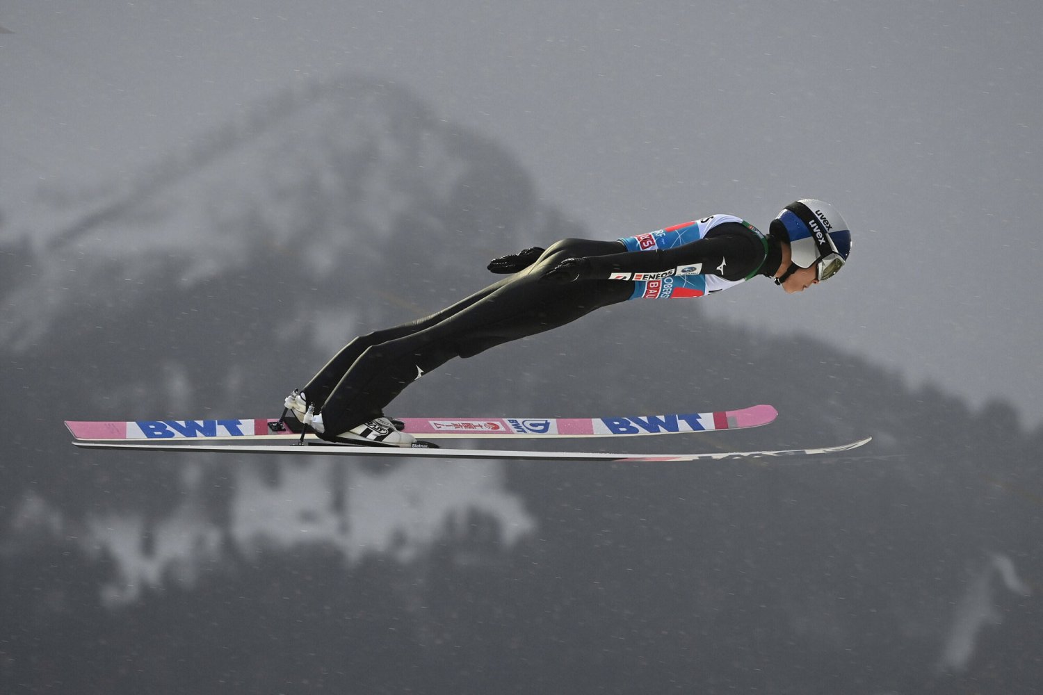 Ryoyu Kobayashi po fantastycznym skoku na 141 metrów został liderem Turnieju Czterech Skoczni