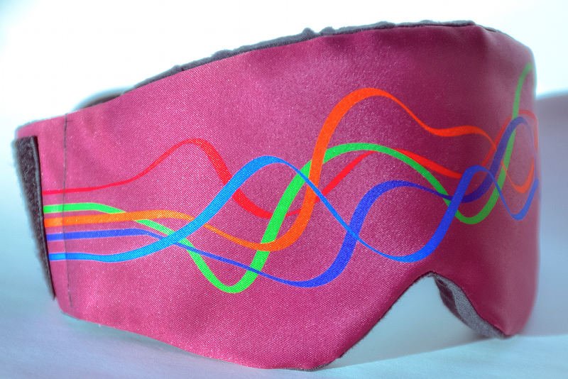 Twórcy tej maski twierdzą, że dzięki ich produktowi będzie można spać 2 godziny na dobę.