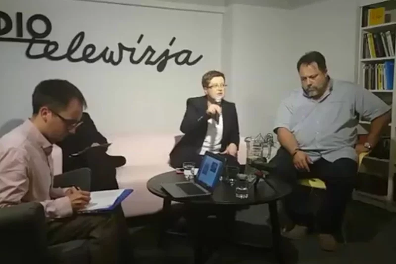 Tak wyglądało pierwsze spotkanie. Przy mikrofonie Katarzyna Lubnauer.