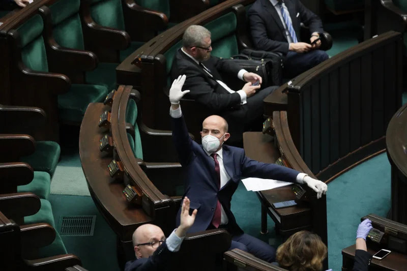 Sejm głosował nad poprawkami Senatu ws. tarczy antykryzysowej 2.0.