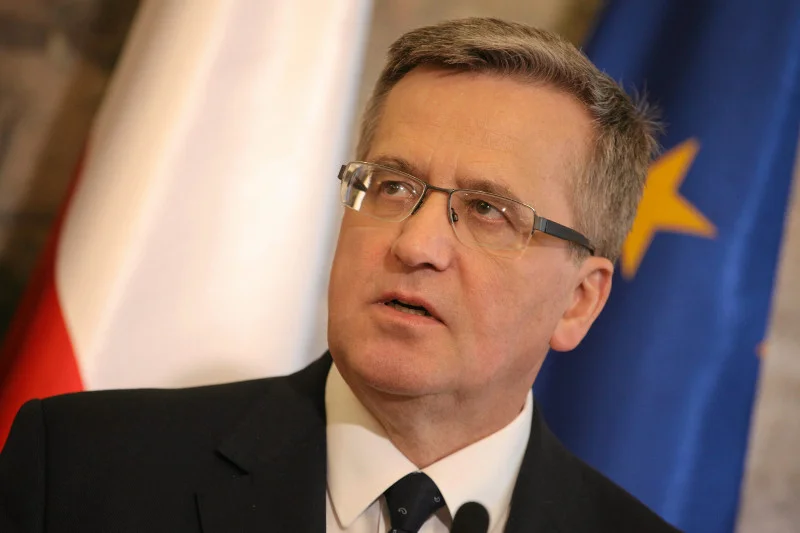 Bronisław Komorowski po posiedzeniu RBN: Groźby sankcji wobec Rosji muszą być zdecydowane i realne