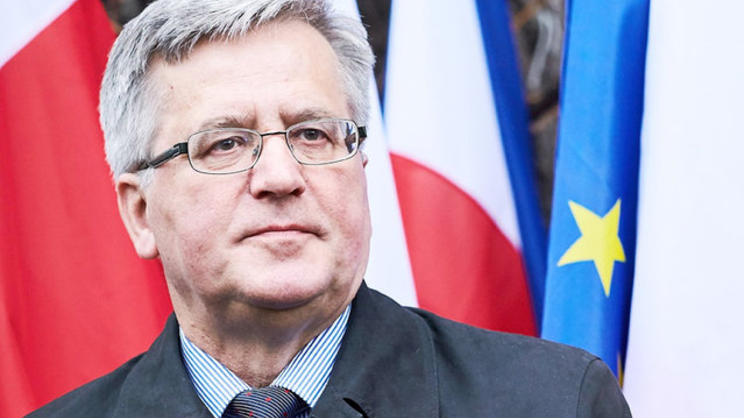 Bronisław Komorowski krytykuje obecnego prezydenta.
