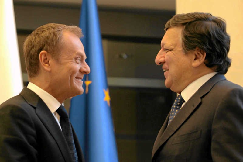 Tusk nowym szefem Komisji Europejskiej? Szef chadeków w PE: Jest na krótkiej liście kandydatów.