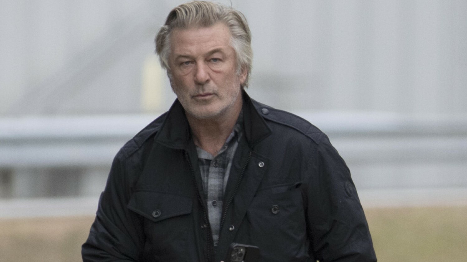 Alec Baldwin wraca na plan westernu "Rust".