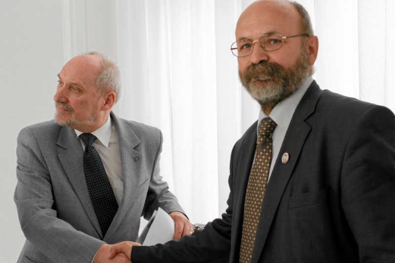 Skompromitowany były senator PiS Bogdan Pęk dostał posadę w państwowej spółce.