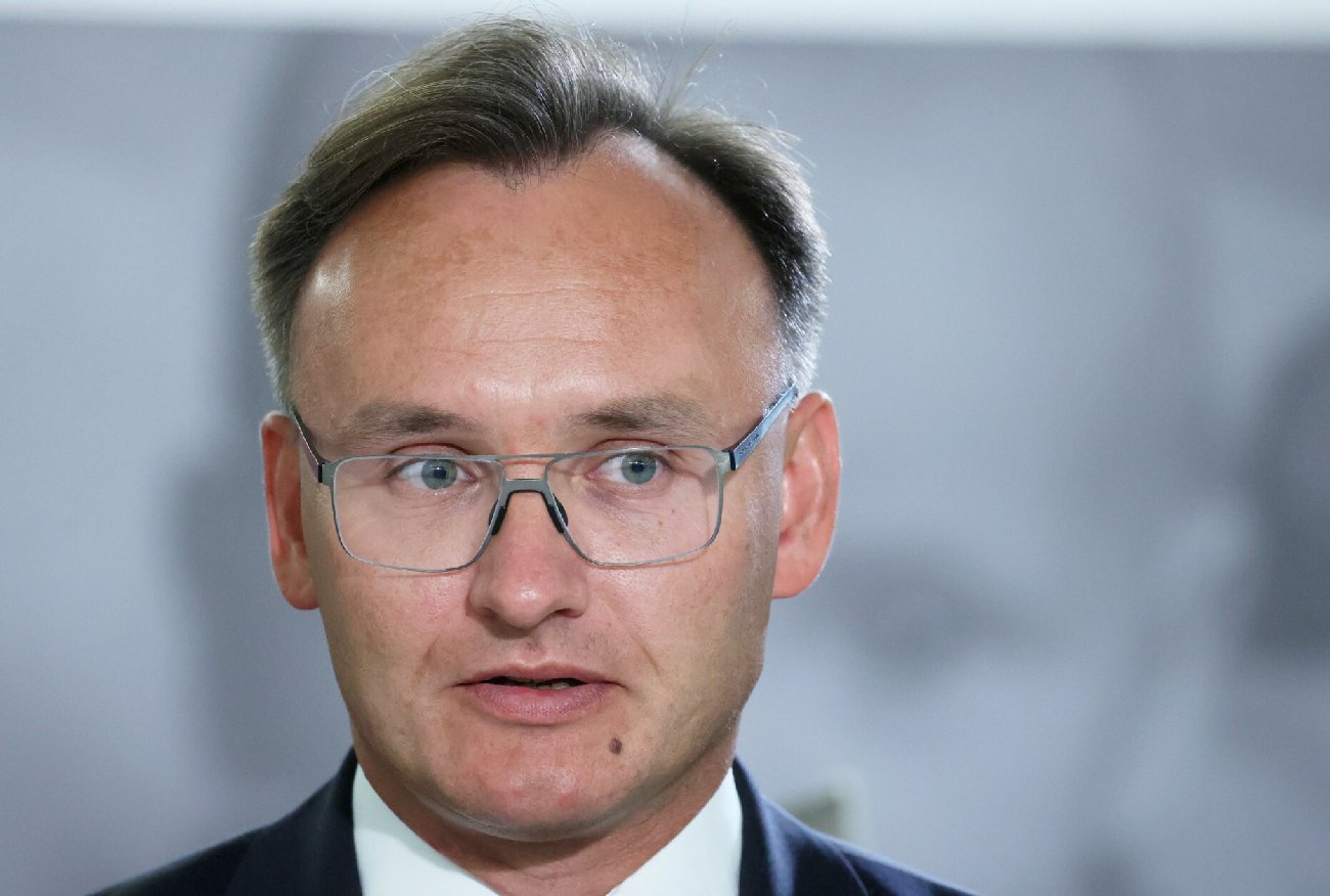 Mikołaj Pawlak powraca. "Lewaki, platfusy, płaczki od Szymusia".