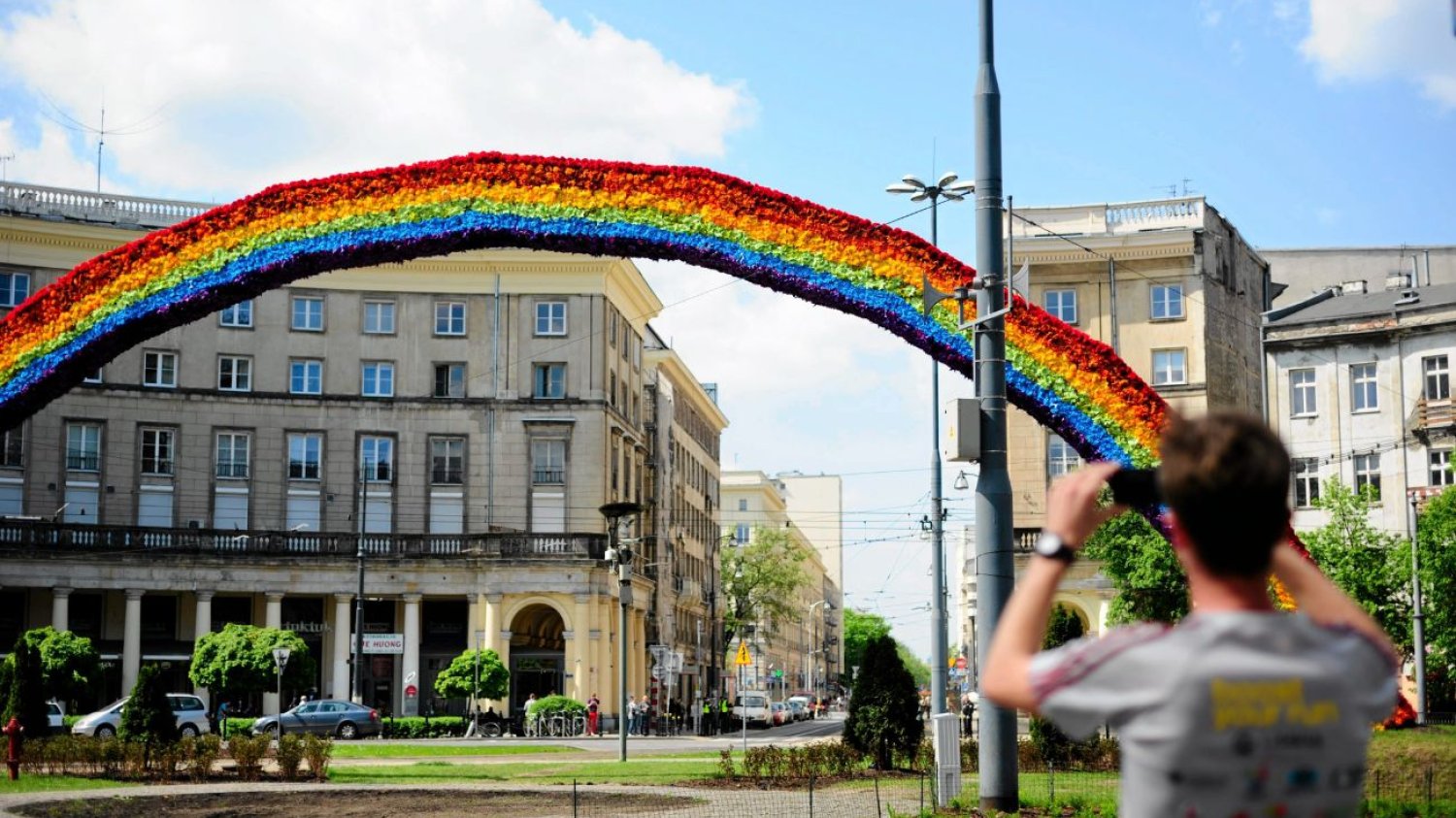 "Tęcza" wraca na Plac Zbawiciela. Czwarta próba zakończyła się sukcesem.