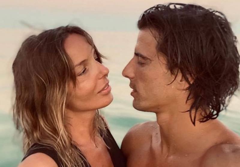 Włodarczyk i Karaś wyjechali na indonezyjską wyspę. Instagram: Agnieszka Włodarczyk i Robert Karaś wyjechali na wyspę Gili Air.