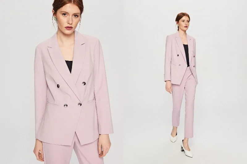 Stawiasz na oryginalność a sukienki to nie twoja bajka? Damskie garnitury to świetna i elegancka alternatywa. Marynarka 179,99 zł, spodnie 119, 99 zł