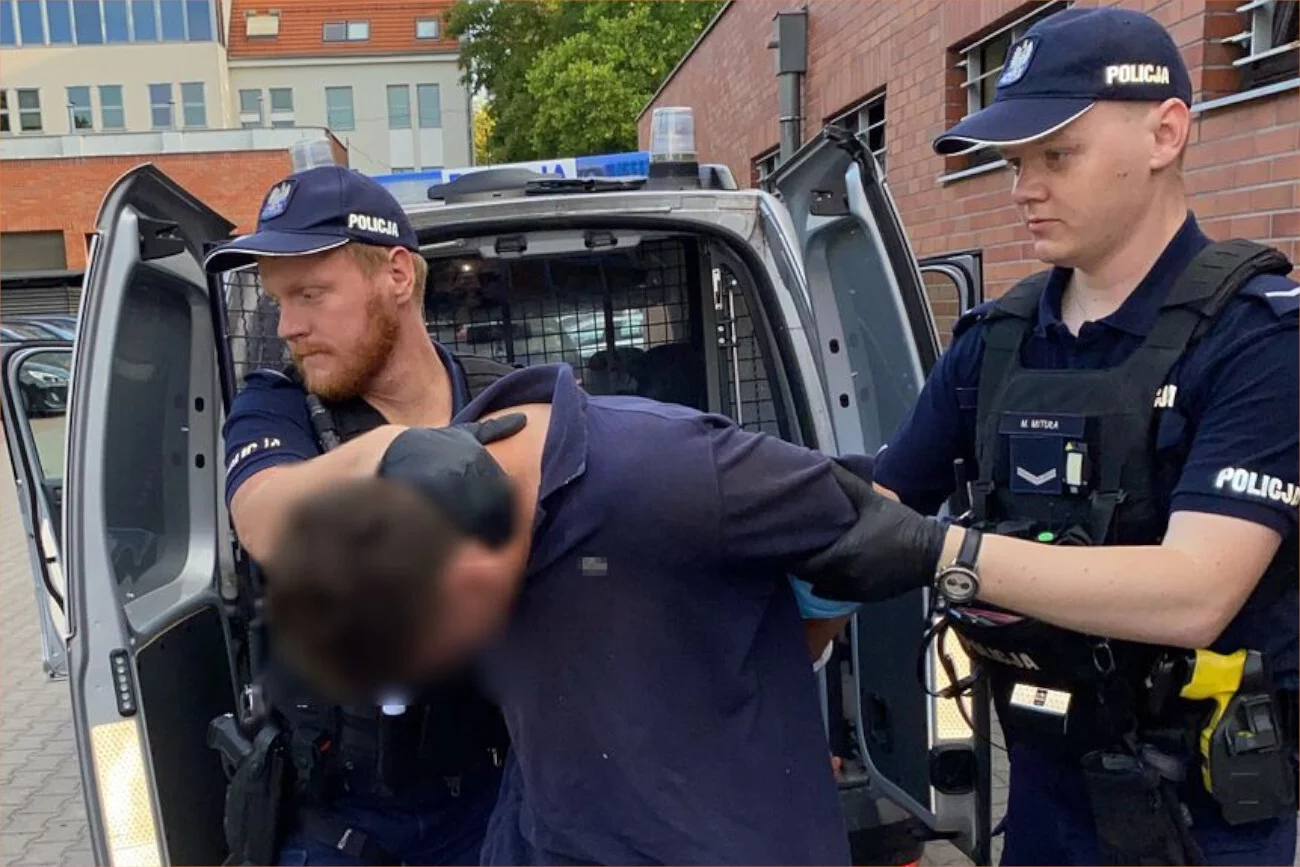 Wepchnął mężczyznę pod pociąg w Sopocie. Wiadomo już, jakie usłyszał zarzuty Maksymilian S. wepchnął mężczyznę pod pociąg w Sopocie